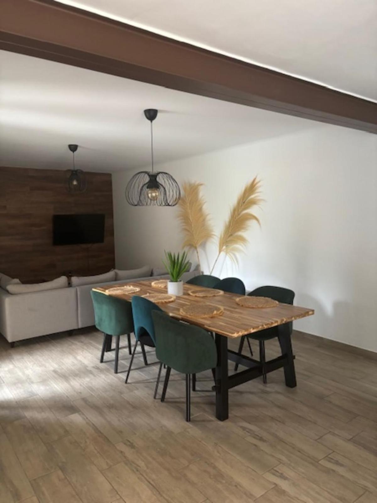 Maison Ideale Pour Les Familles Avec Piscine Privee - Fontaine-De-Vaucluse Luaran gambar